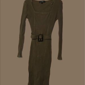 Green Longsleeve stretchy dress with waist belt attached